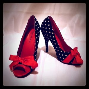 black/white polka Dot peeptoe pumps red bow